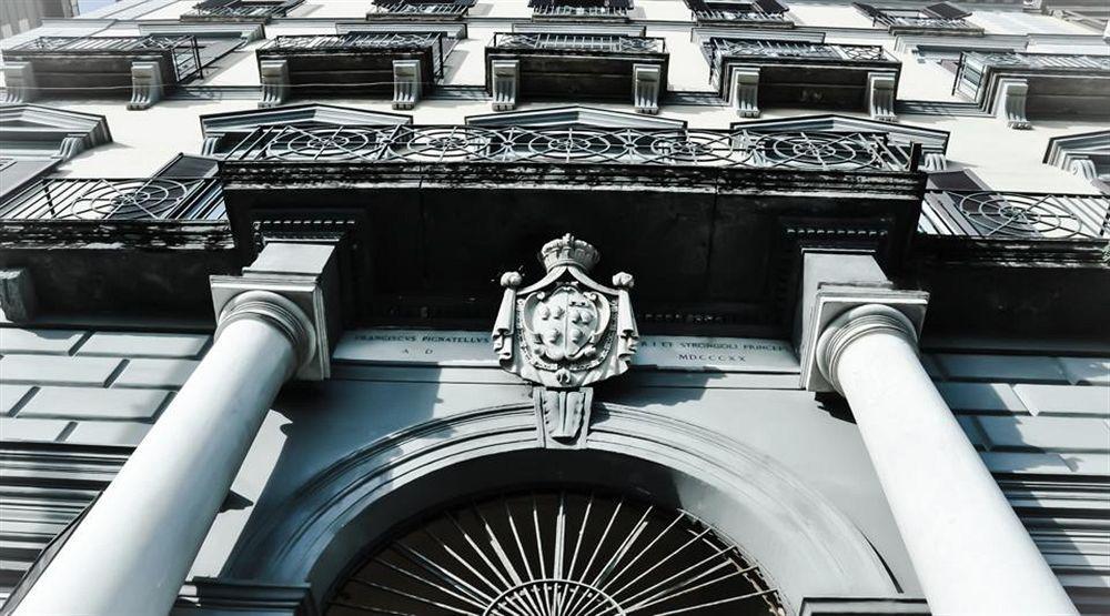 Bed and Breakfast The Royals Experience Neapol Zewnętrze zdjęcie
