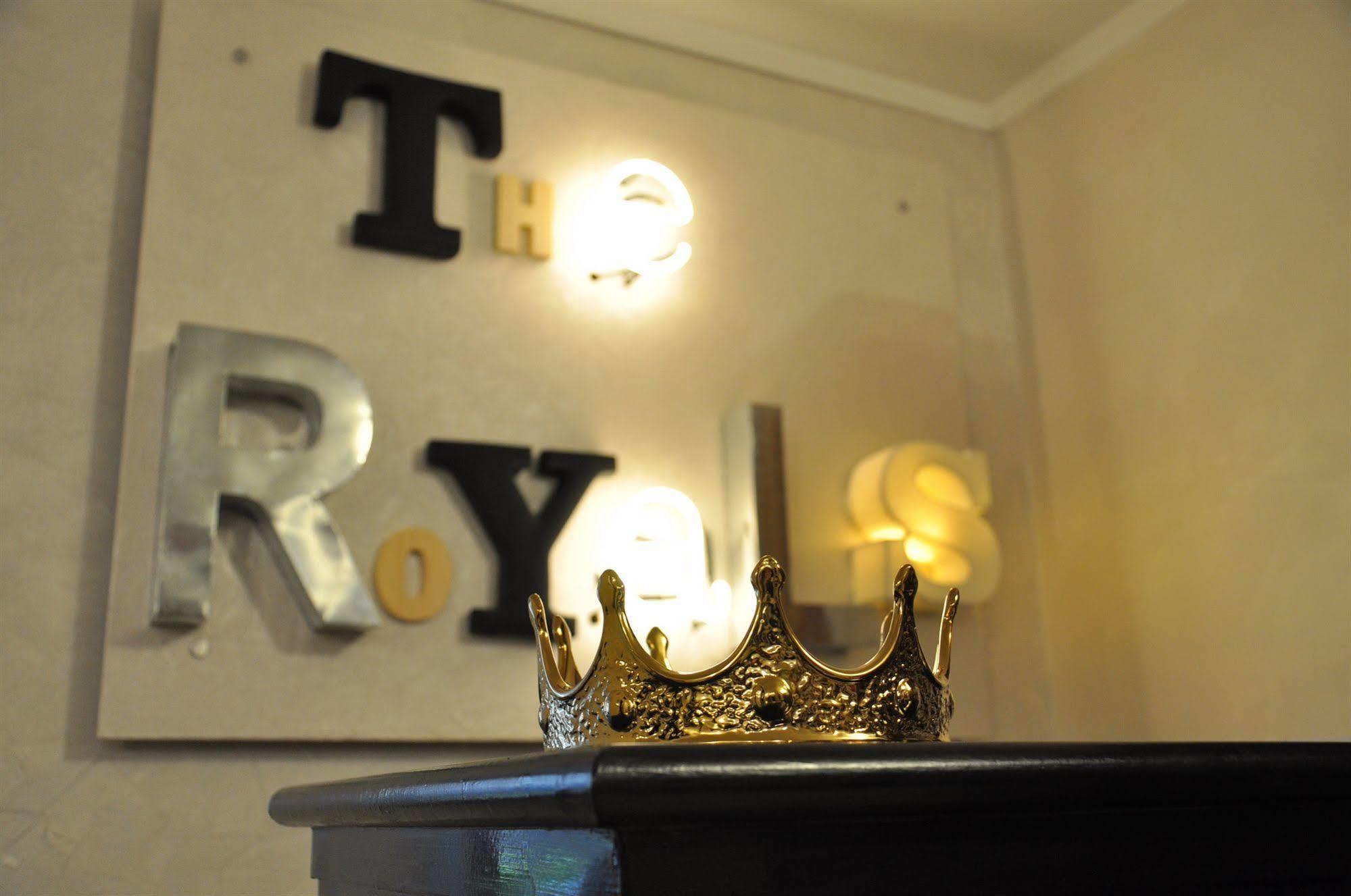 Bed and Breakfast The Royals Experience Neapol Zewnętrze zdjęcie